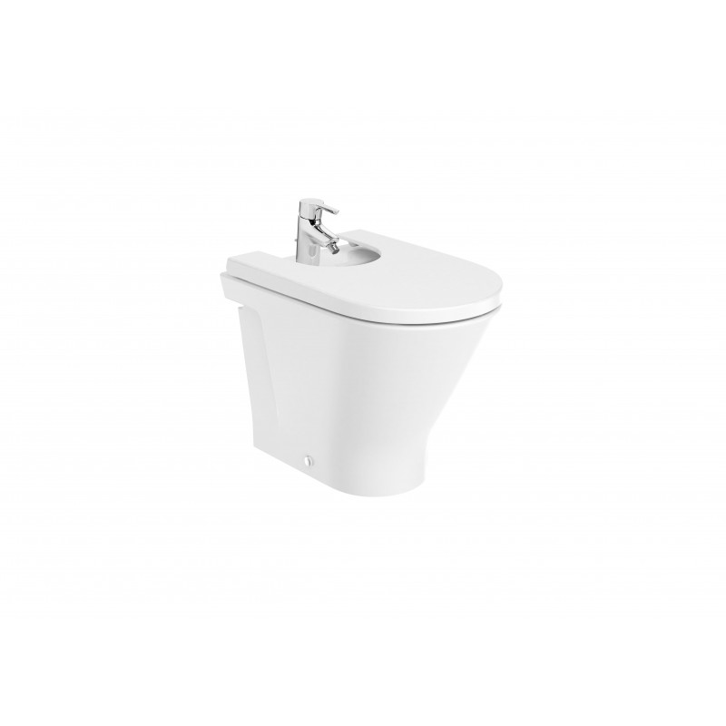 The GAP Round wall-mounted bidet with hidden fixings and cushioned lid ROCA
